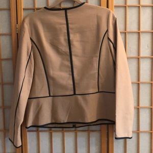 Short women’s jacket